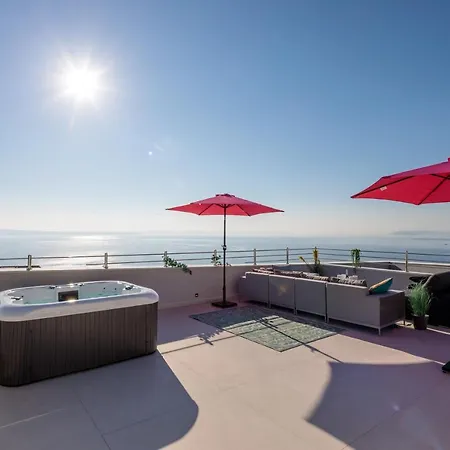 فيلة Luxury Split بودْسْتغانا