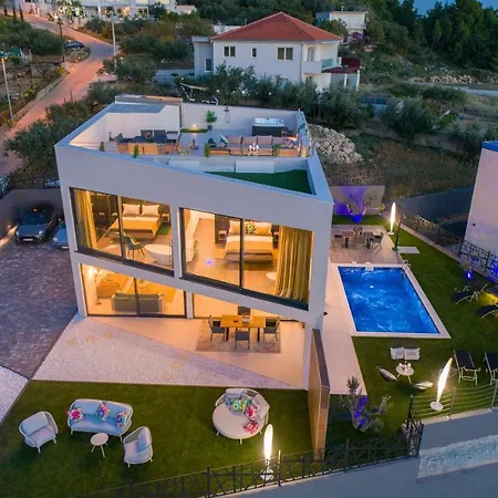 Luxury Split Vila